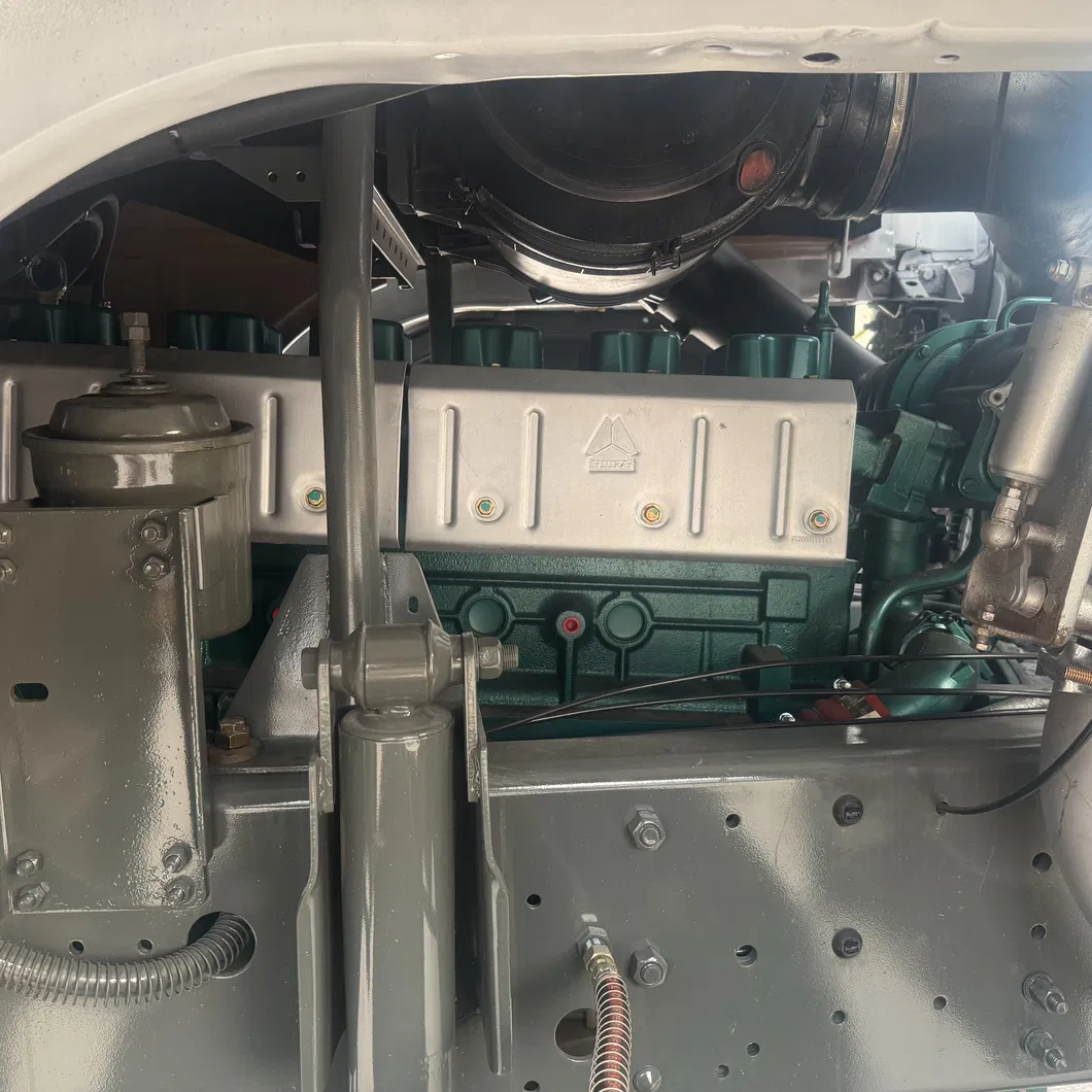 China National Heavy Duty Truck HOWO6X4 Left-Hand Drive HP371 Dump Truck