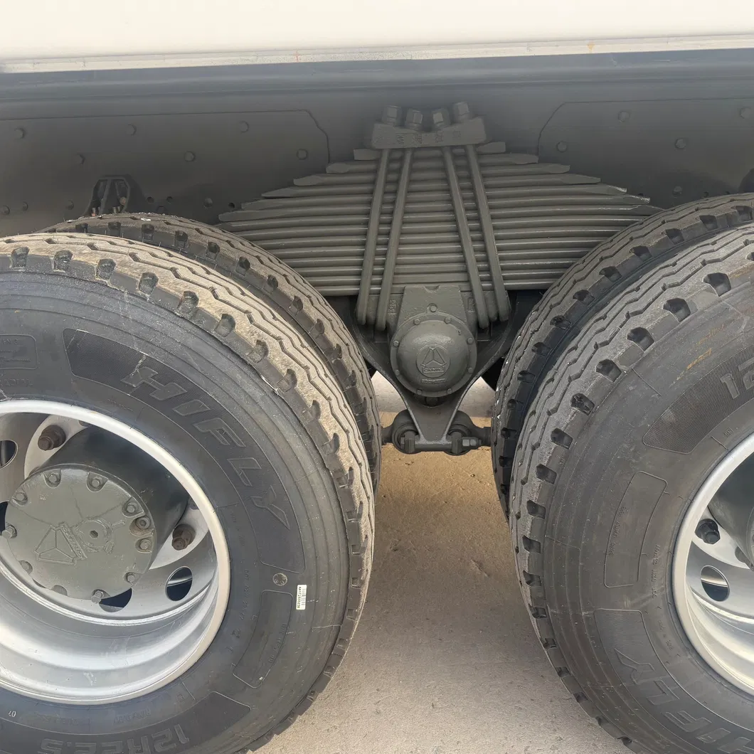 China National Heavy Duty Truck HOWO6X4 Left-Hand Drive HP371 Dump Truck