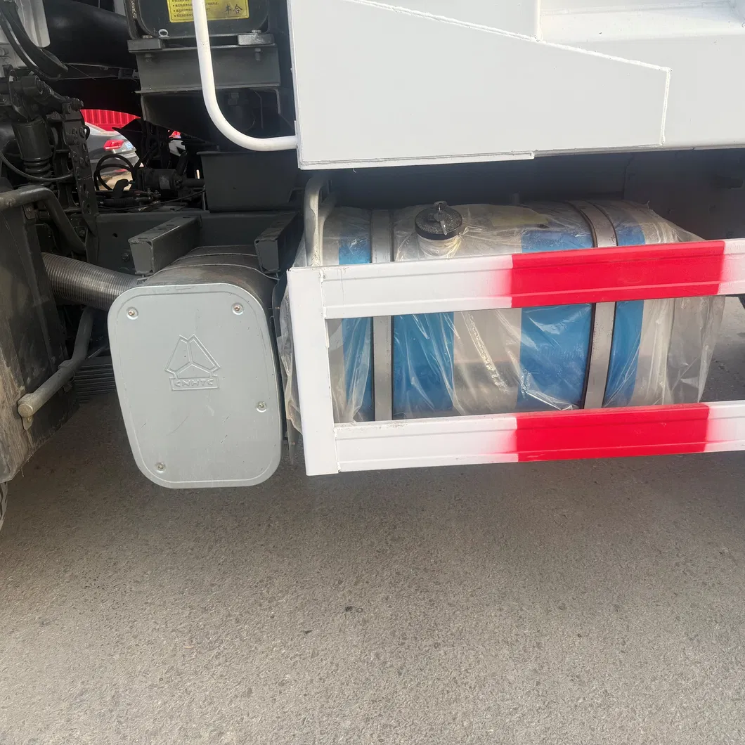 China National Heavy Duty Truck HOWO6X4 Left-Hand Drive HP371 Dump Truck