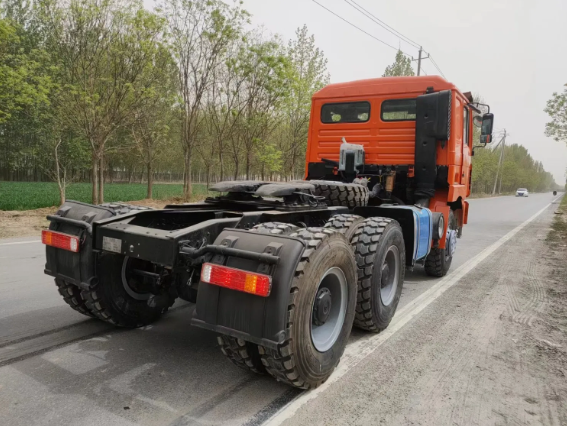 Shaanxi Automobile Delong F3000 6X4 Tractor